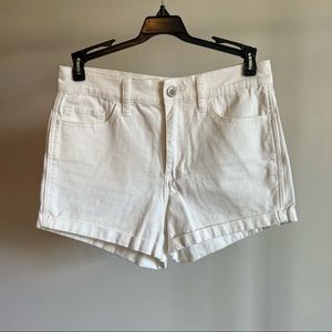 HOLLISTER WHITE HIGH RISE SHORT SHORTS • SIZE 3 W26
